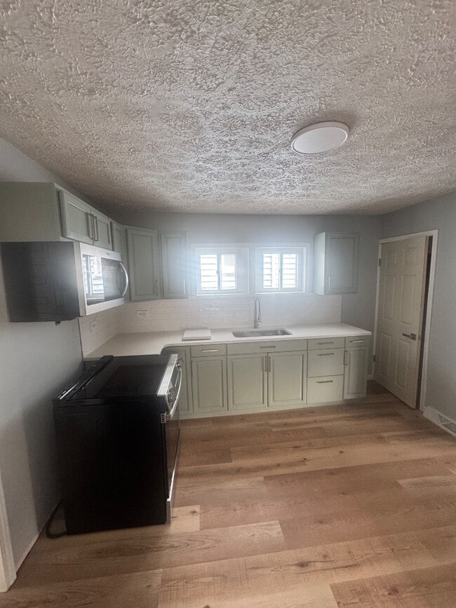 Photo - 414 Grant Ave