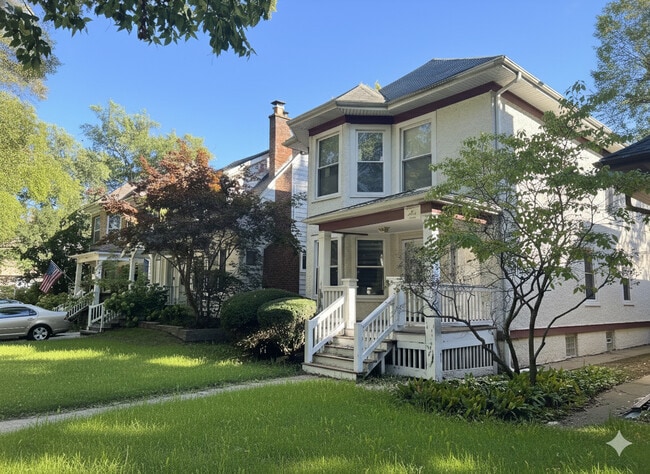 Building Photo - 2022 Colfax St Unit 1