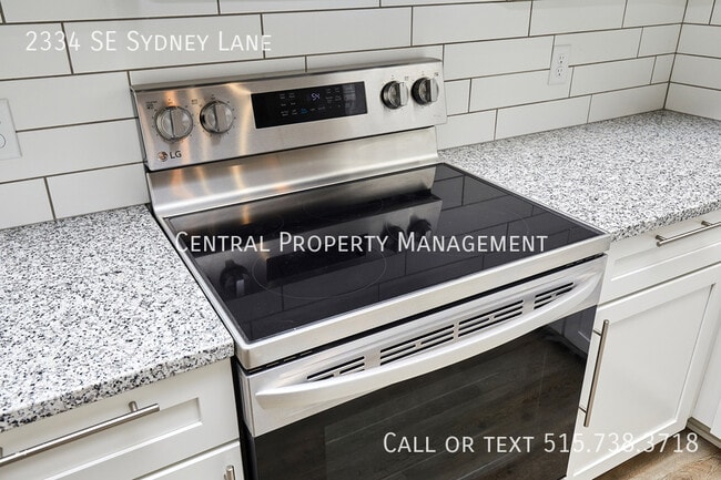 Photo - 2334 SE Sydney Ln