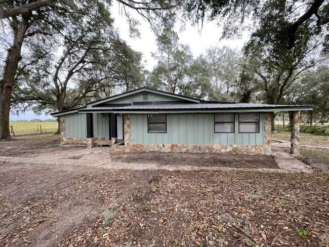 Photo - 3 Bed 2 Bath Thonotosassa House