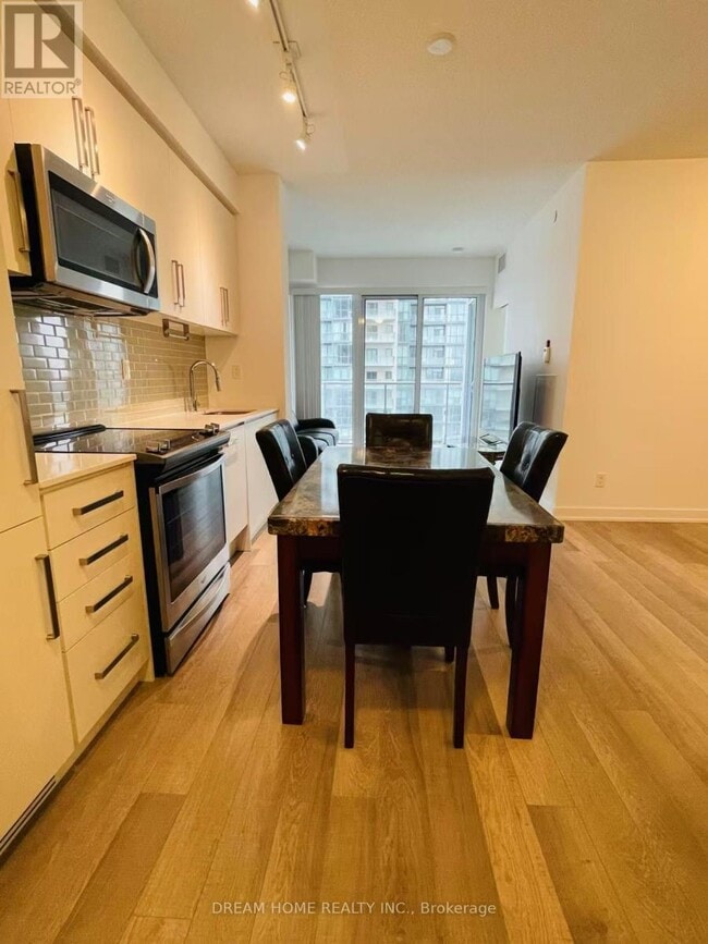 Photo - 5180 Yonge St Unit 1810