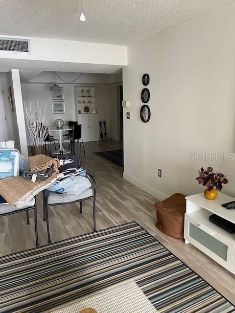 Photo - 2225 Holden Ave Unidad 305