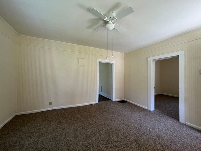 Photo - 622 Woodlawn Ave