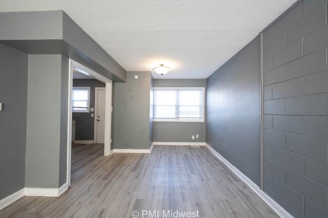 Photo - "Charming 2-Bedroom Retreat in Indianapoli...