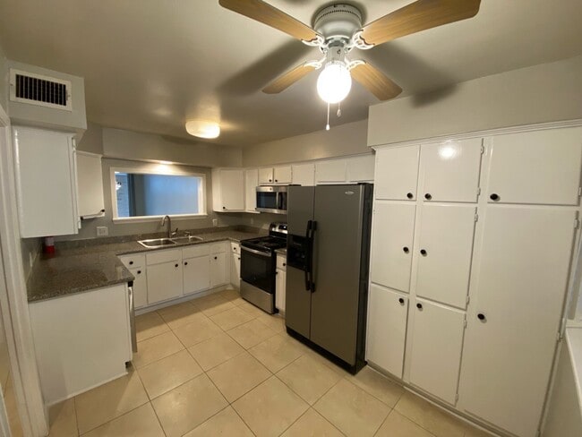 Photo - 2210 Dorrington St Unit 104
