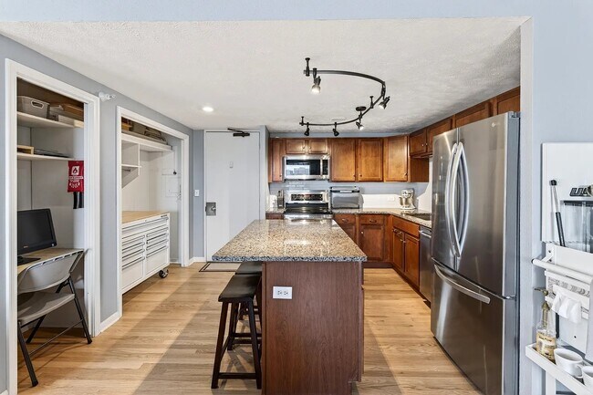Photo - 105 31st Ave Unidad 505