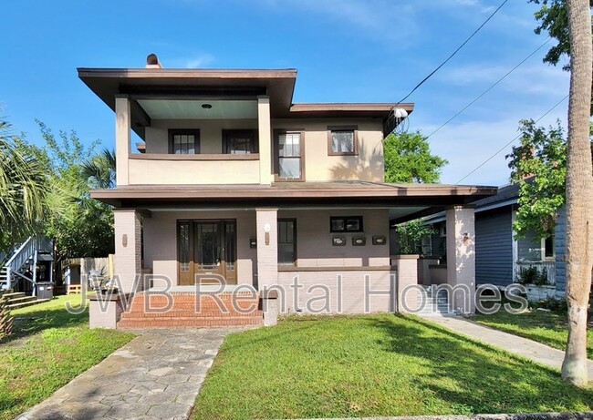 Building Photo - 1912 Silver St Rental