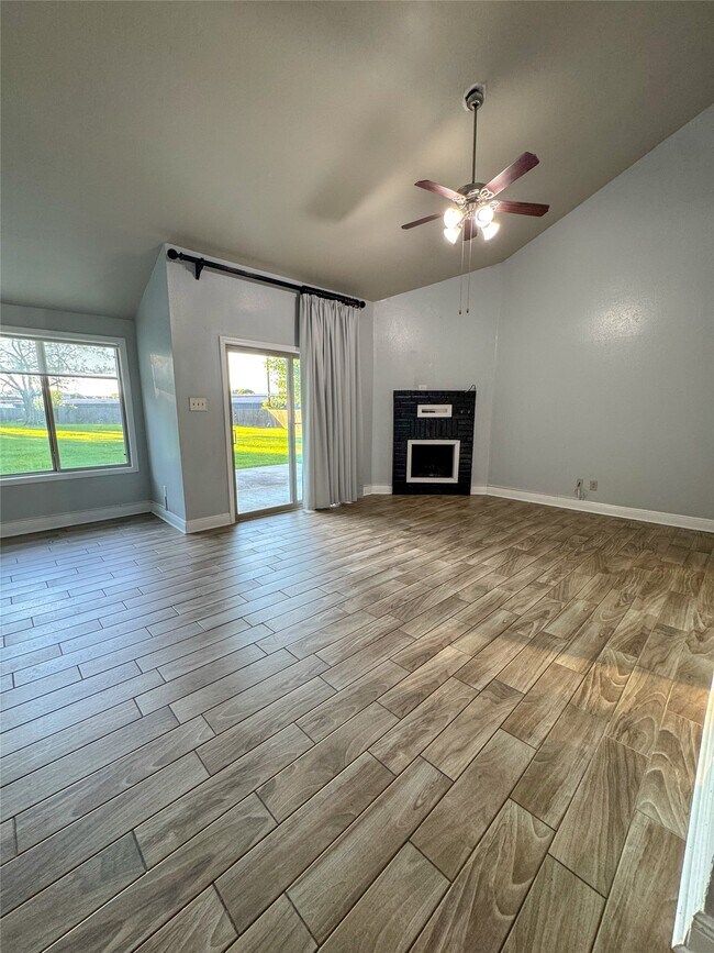 Photo - 14244 Bay Gardens Dr