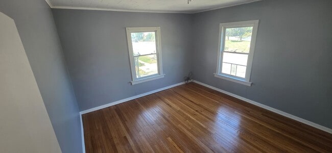 Photo - 1156 Dewey Ave
