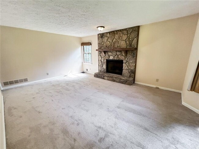 Photo - 2491 Annandale Dr