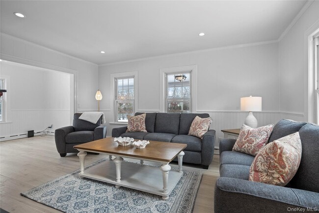 Photo - 74 Montauk Hwy