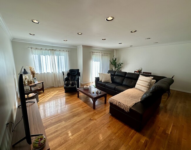 Photo - 38 Park St Townhome