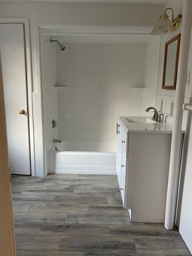 Recently renovated full bathroom - 248 Douglas Pike Unit 1