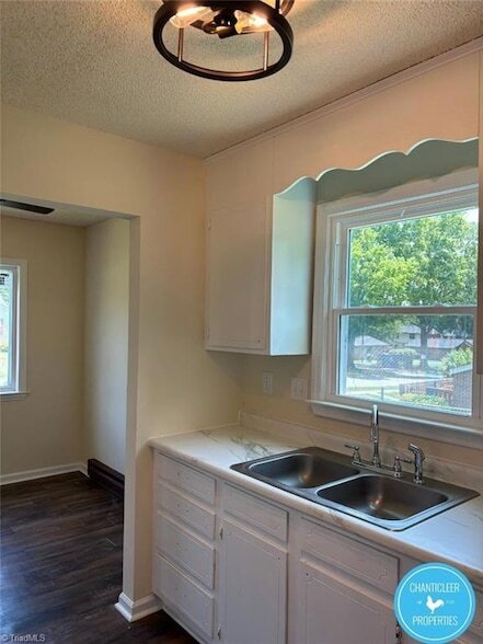 Photo - 839 E Lafayette St