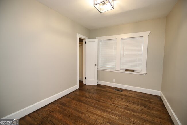 Photo - 112 Saynor Cir