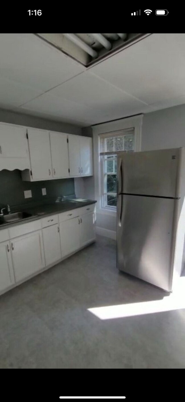 Building Photo - 25 Lenox St Unit 25 Lenox St #2r Lawrence, Rental