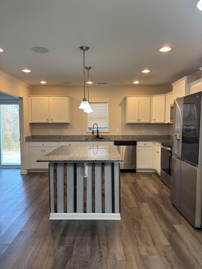 Photo - 335 Niblick Dr