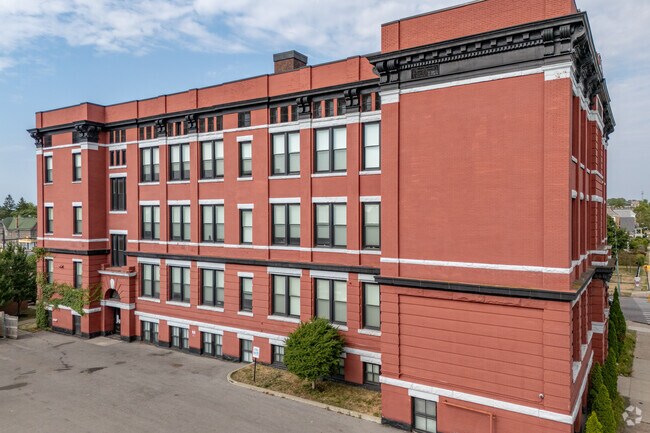 Photo - Parkview Apartments