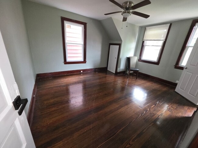 Photo - 135 Quincy St