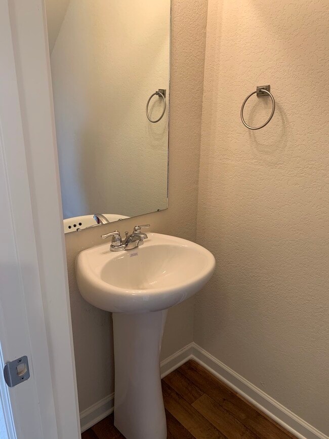 Photo - 821 Independence Ave