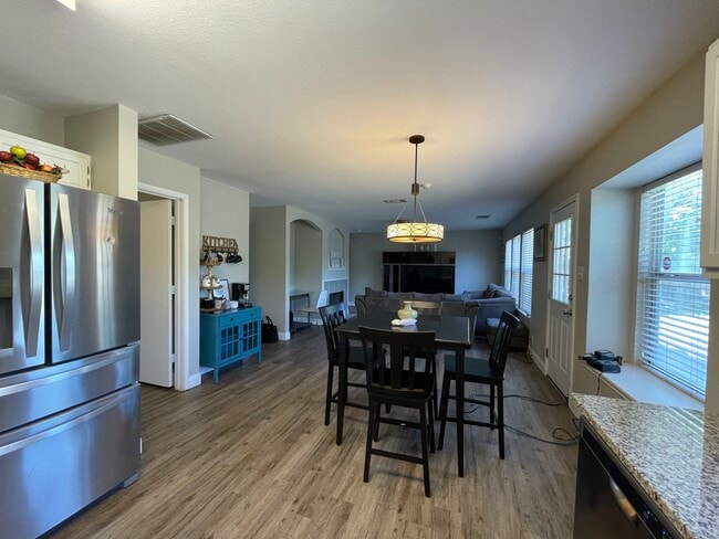 Building Photo - 10506 Tiger Way Rental