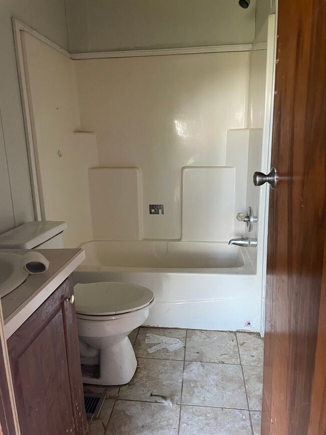 Photo - 3 Bed, 2 Bath, 1,280 sq ft singlewide mobi...