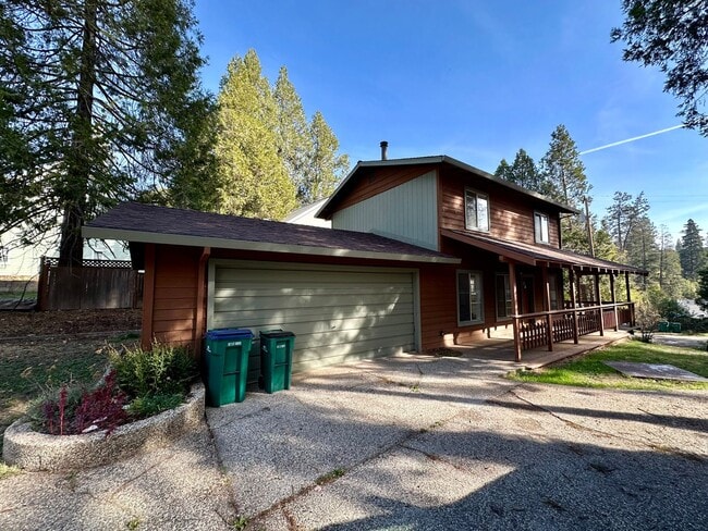 2 Bedroom 2 Bathroom 2 Story House Walking... - 2 Bedroom 2 Bathroom 2 Story House Walking...