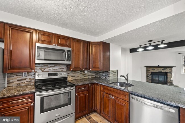 Photo - 8315 Brookvale Ct