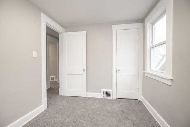 Photo - 3-BED, 1 BATH BEAUTIFUL SINGLE- FAMILY HOME IN MAPLE HEIGHTS!