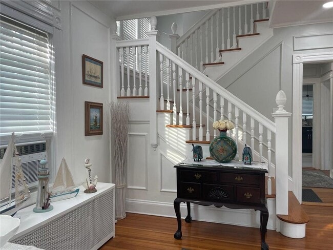 Photo - 1362 Narragansett Blvd