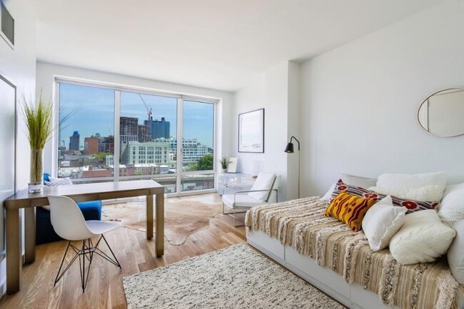 Building Photo - 1 bedroom in QUEENS NY 11101 Unit 609