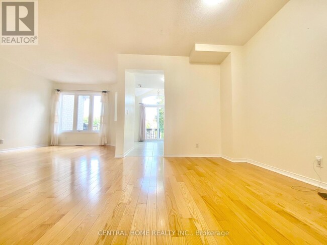 Photo - 53 Silver Stream Ave