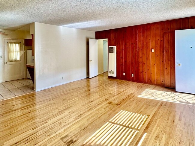 Photo - 1338 N Columbus Ave Unit A