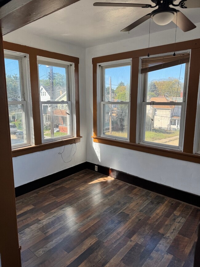 Photo - 1415 Beech St