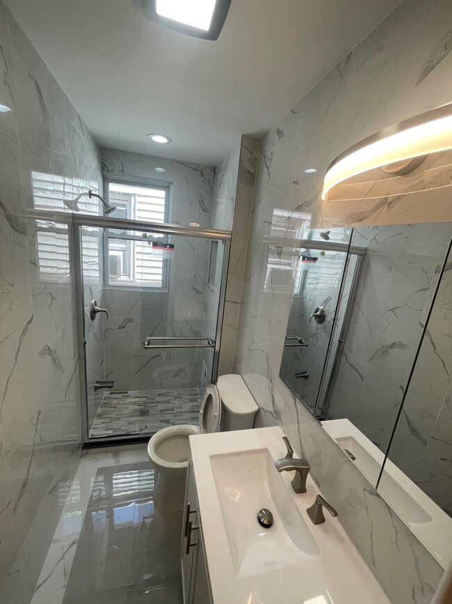 Photo - 101 Romaine Ave Unidad #2