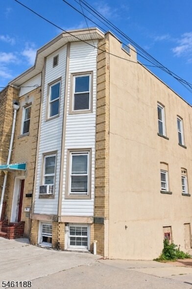 Photo - 104 Harrison Ave Unit 2