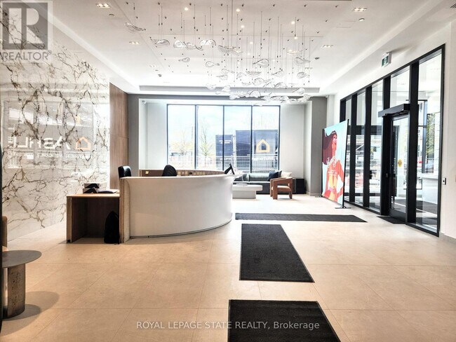 Photo - 2075 Lakeshore Rd. Unit 1006