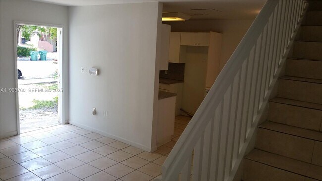 Photo - 13950 NE 2nd Ave