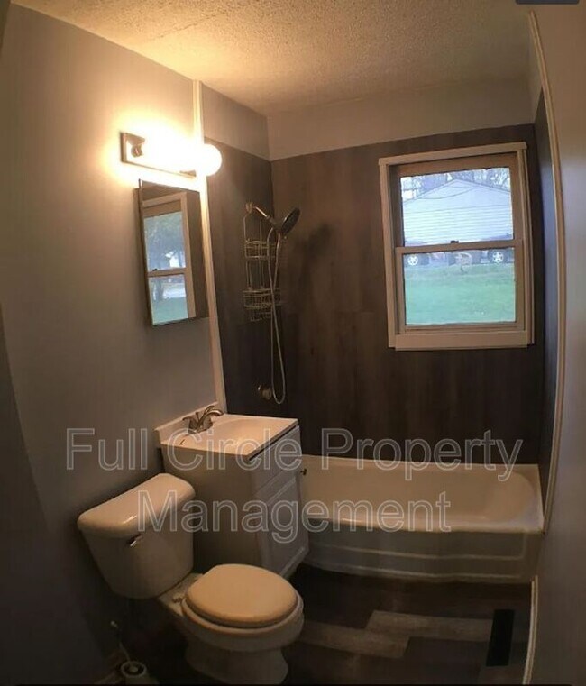 Photo - 7013 La Vista Dr