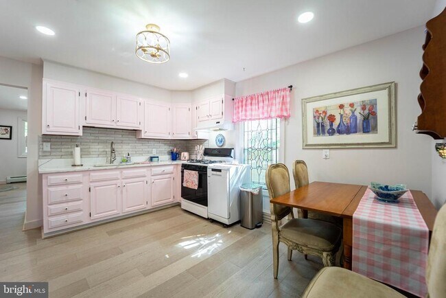 Photo - 206 Linden Ave