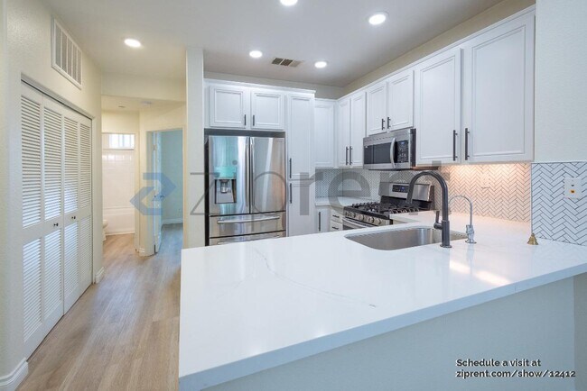 Photo - 16935 Laurel Hill Ln