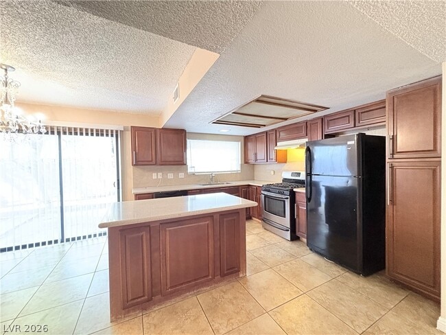 Photo - 2670 Sumac Ln