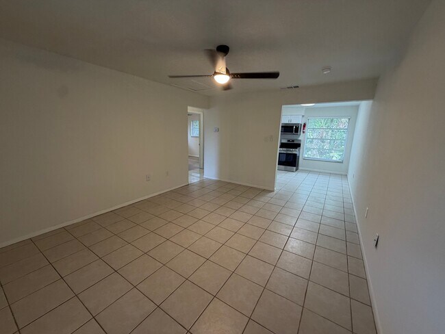 Photo - 460 Beltrees St Unidad D