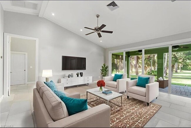 Photo - 271 12th Ave NE