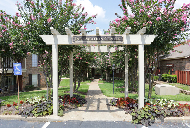 Arbors On Chimney Rock - Arbors On Chimney Rock Apartments