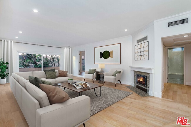 Photo - 11820 Mayfield Ave Condo Unit 215