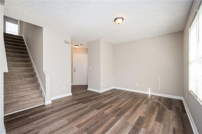 Photo - 3375 River Run Trail