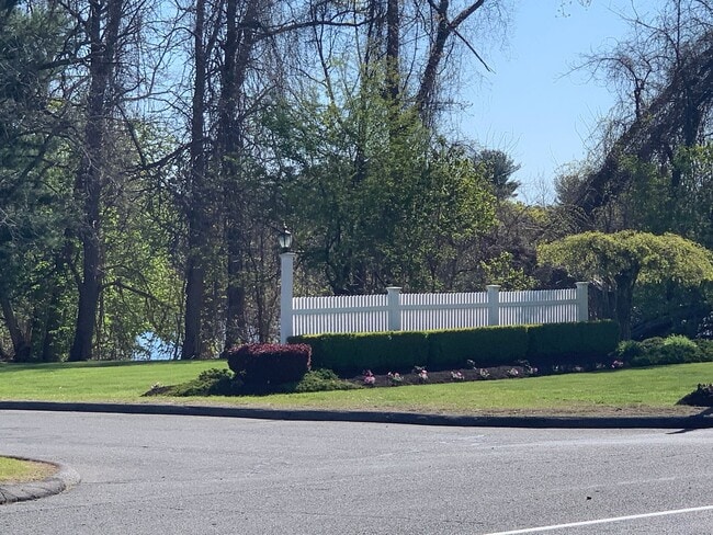 Photo - Farmington Studio Unidad 25A-3