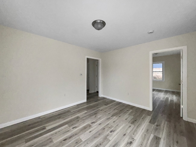 Photo - 8-10 Varnum St Unit 8