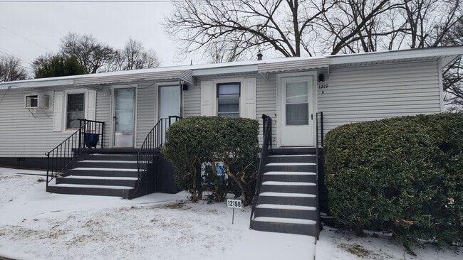 Photo - 1219 Highland Ave SE Apartment Unit B